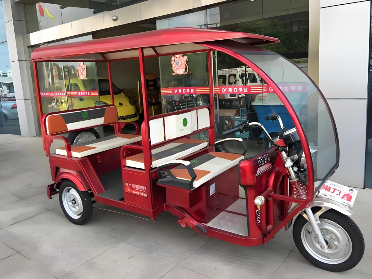 Sinoswift Elektrikli üç tekerlekli bisiklet